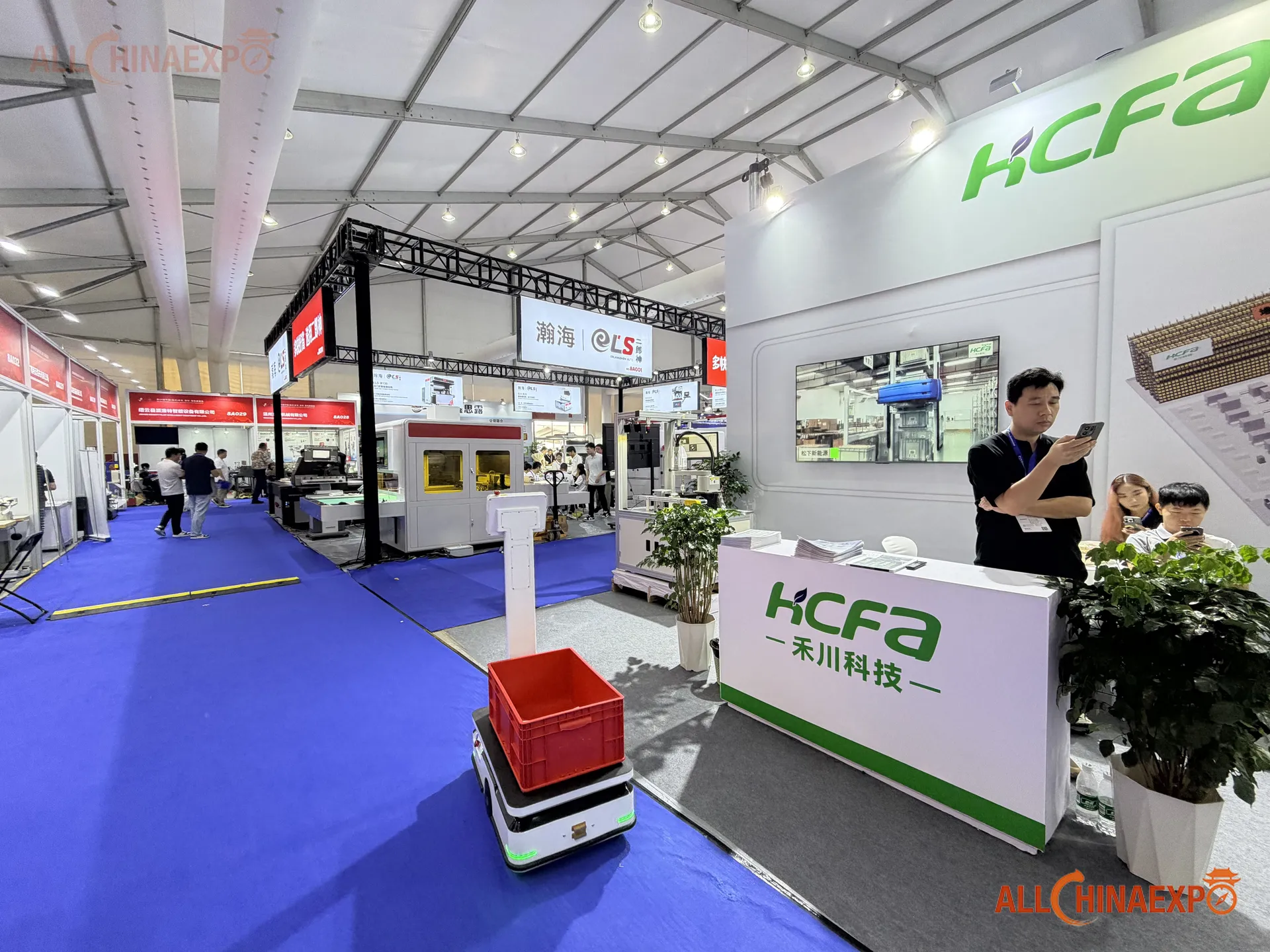 China Wenzhou Leather, Shoe Material & Shoe Machinery Fair — photo 9